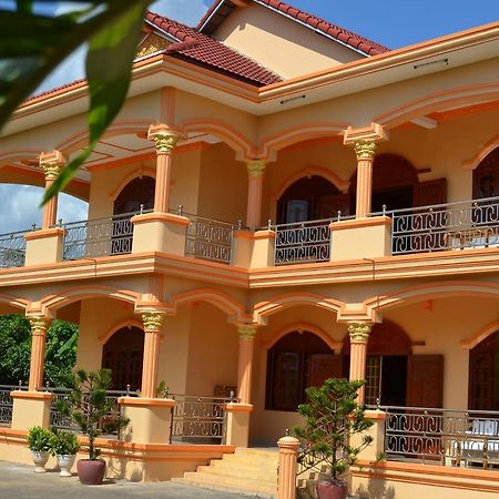 Kampot Manor Hotel Exterior photo